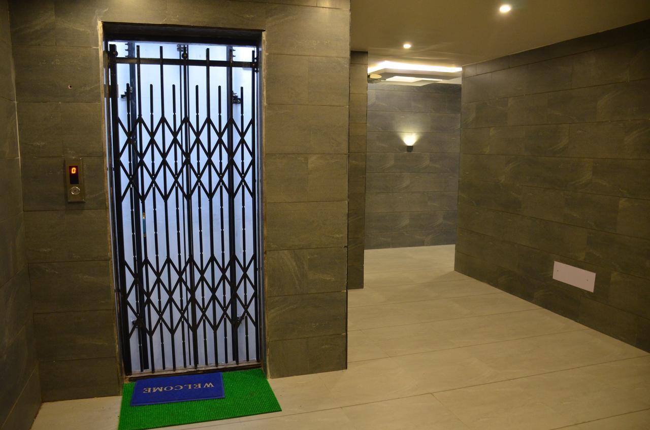 מלון Pātan Apple Residency מראה חיצוני תמונה