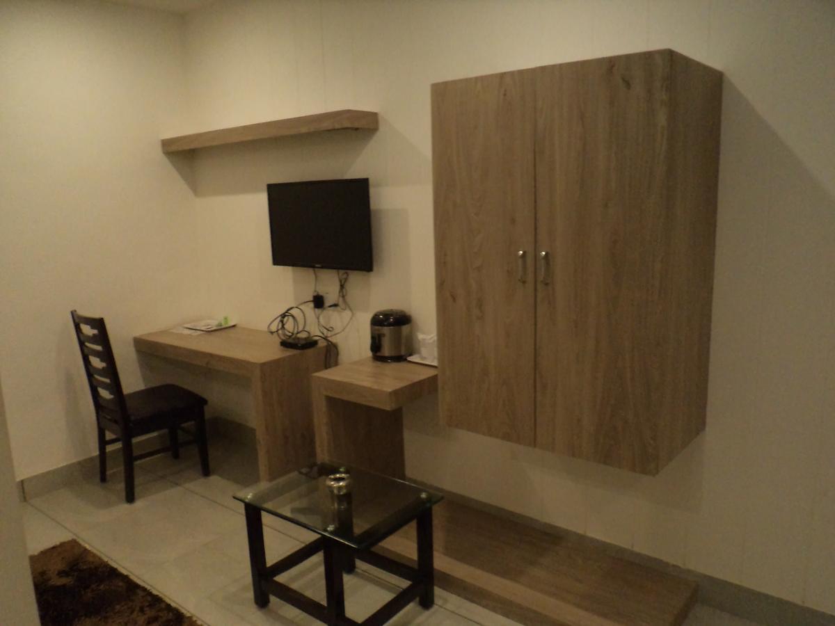 מלון Pātan Apple Residency מראה חיצוני תמונה